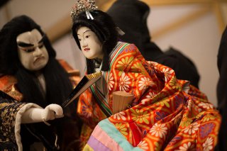 Marionnette Joruri qui joue le sens du devoir et de l'humanité japonais