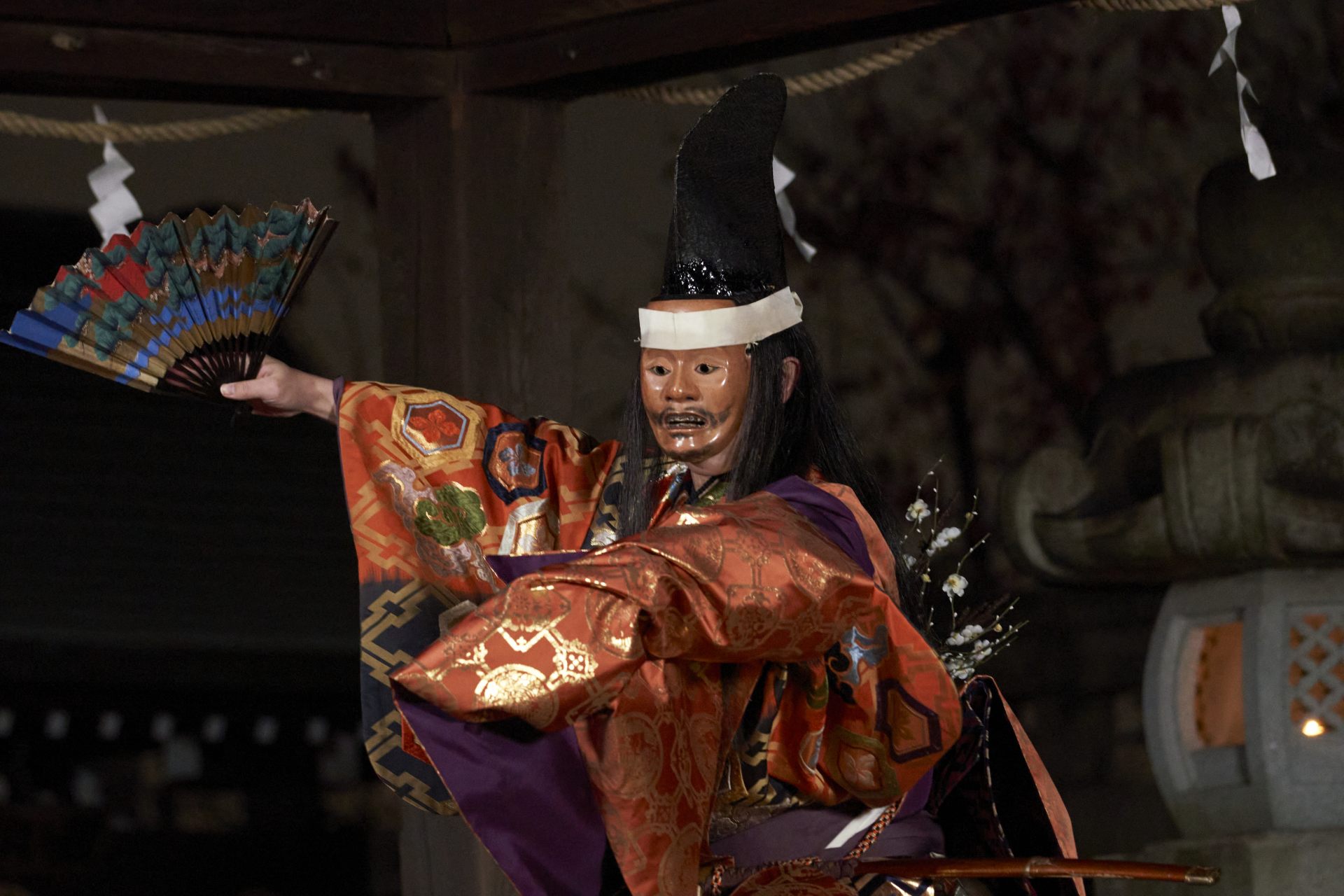 川松園培養了傳統表演藝術的年輕繼承者。散發能劇的文化與魅力