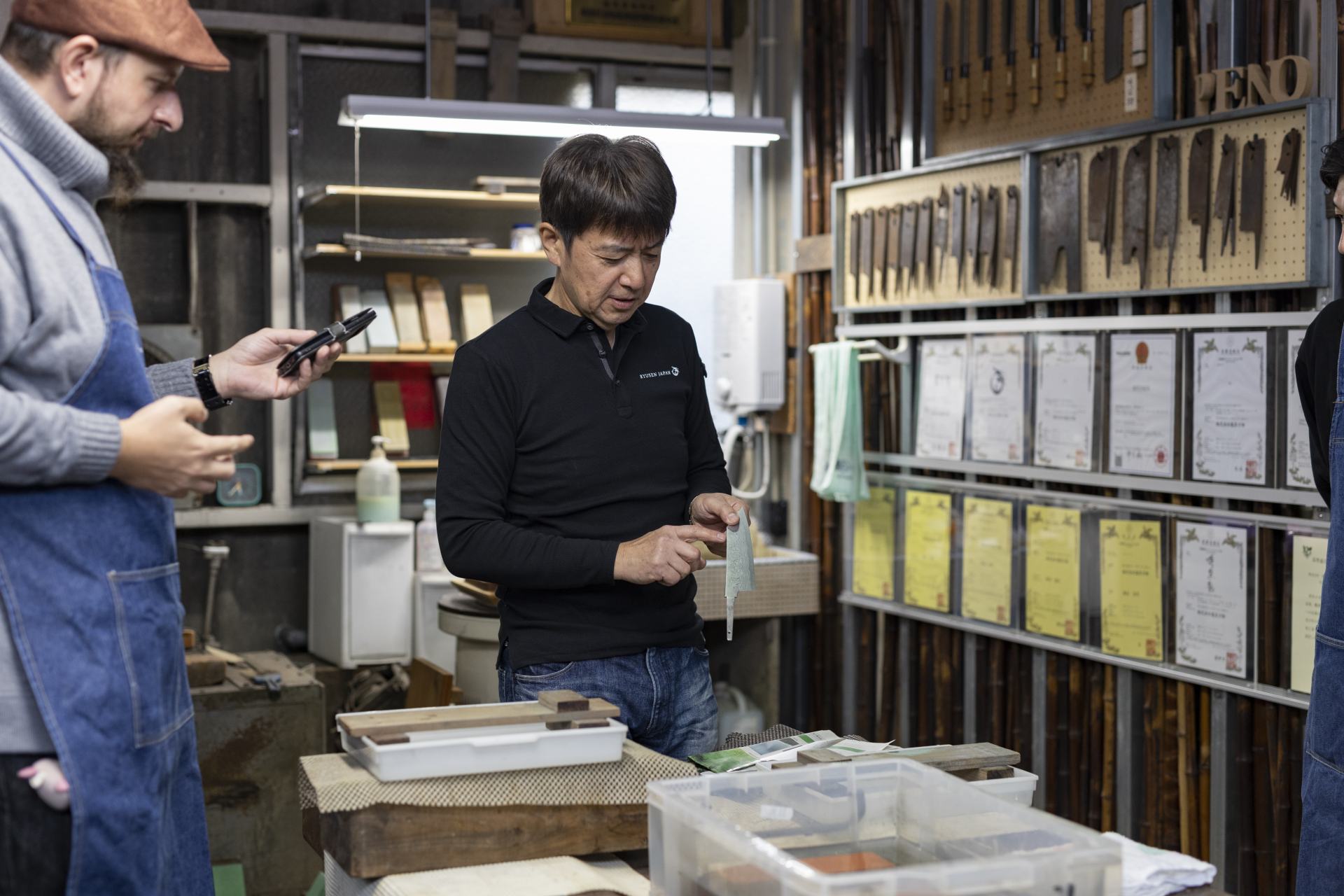 Koji Masutani explains the finer points of Echizen knife-sharpening.