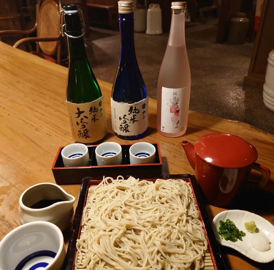 Soba is made from in-house ground buckwheat with a stone mill. Plentiful menu selection available. 