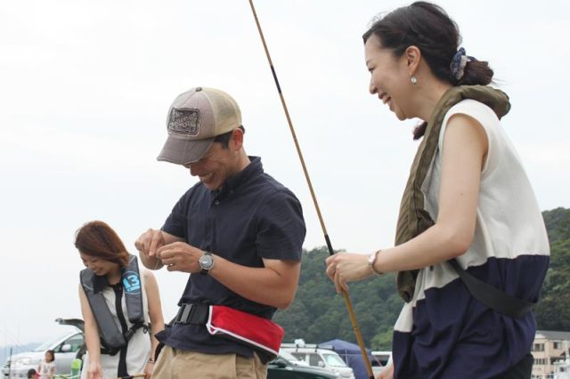 (Limitado de mayo a noviembre) ¡Atrapa peces del muelle del estacionamiento de Shichimenyama!
Ine experiencia de pesca