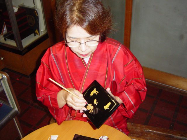 Expérience de travail Kyoto Maki-e -Kyoto Lacquerware Inui