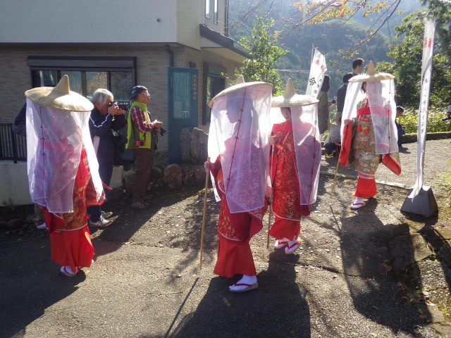 Procession de défilement d'images de Kumano Kodo