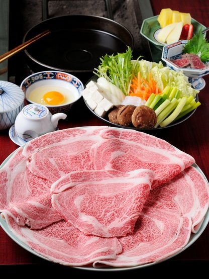 Matsumura’s sukiyaki sauce is only made of soy sauce and sugar. 