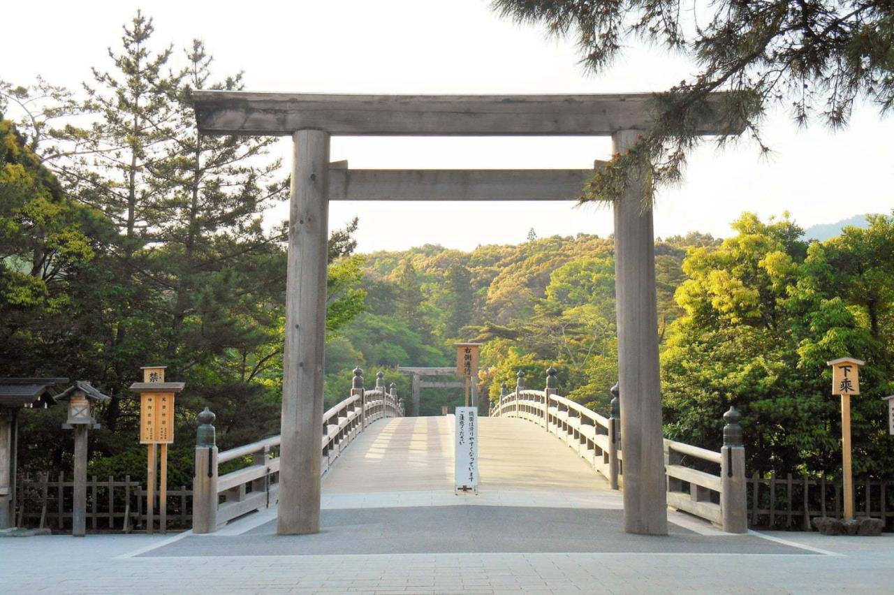 Le mystère des Japonais qui croient à la fois en Dieu et au bouddhisme ~Shinbutsu Shugo~