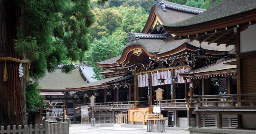 神も仏も信仰する日本人の不思議 ～神仏習合～ | The KANSAI