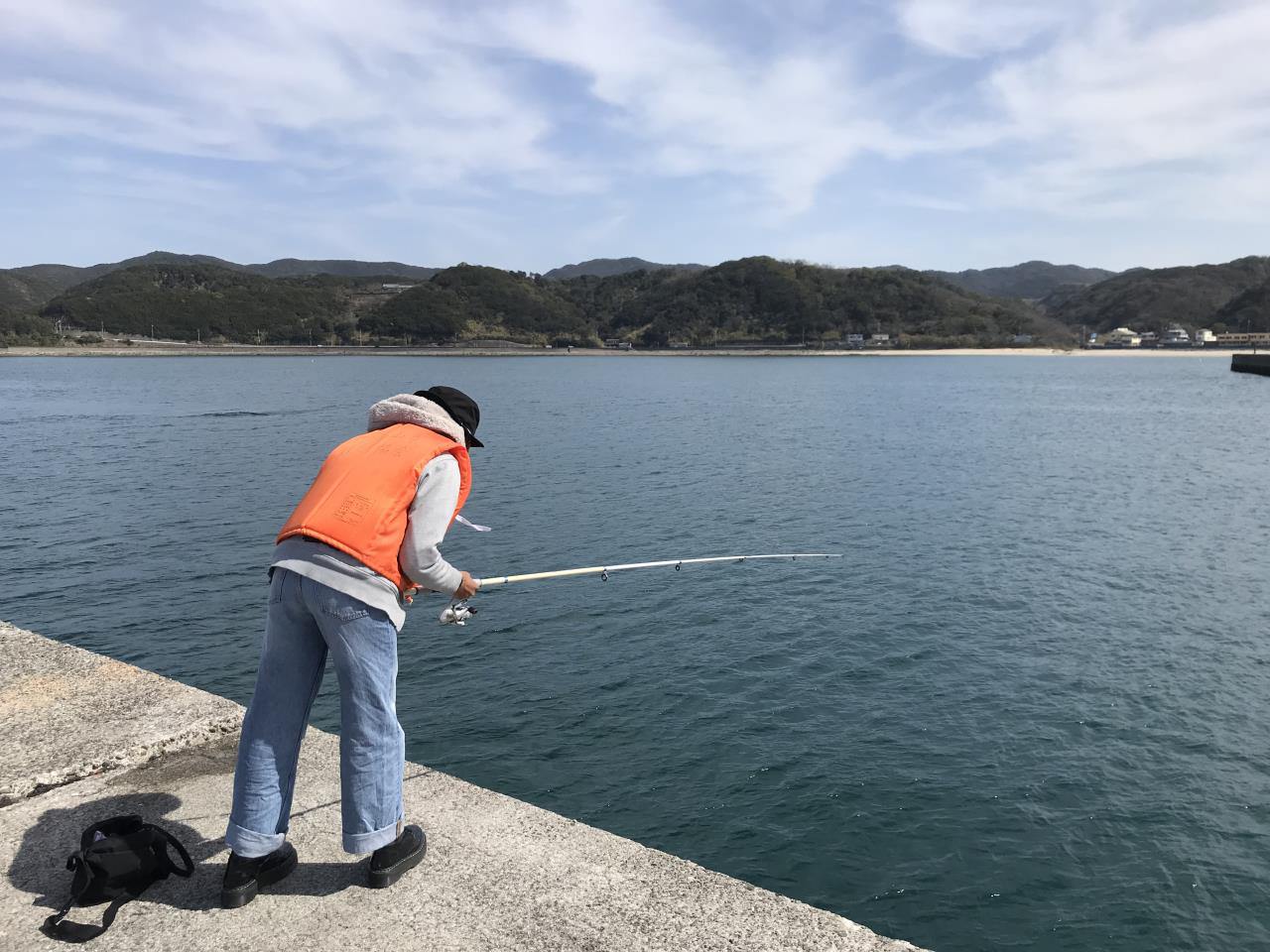 在卡达钓鱼和沐浴