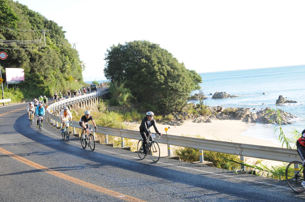 Incluso los principiantes pueden disfrutarlo. Emocionante ciclismo en la isla de Awaji, un tema candente entre los ciclistas.