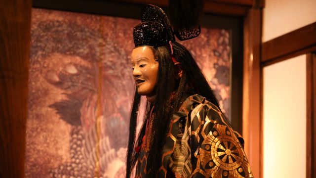 Exclusive Noh performance of "Takasago" by Tomoyoshi Ueno at Osaka Temmangu Shrine