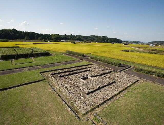 Den-Asukaitabukinomiya Palace Site:Palace of Asuka area(630-694,Asuka Village)
