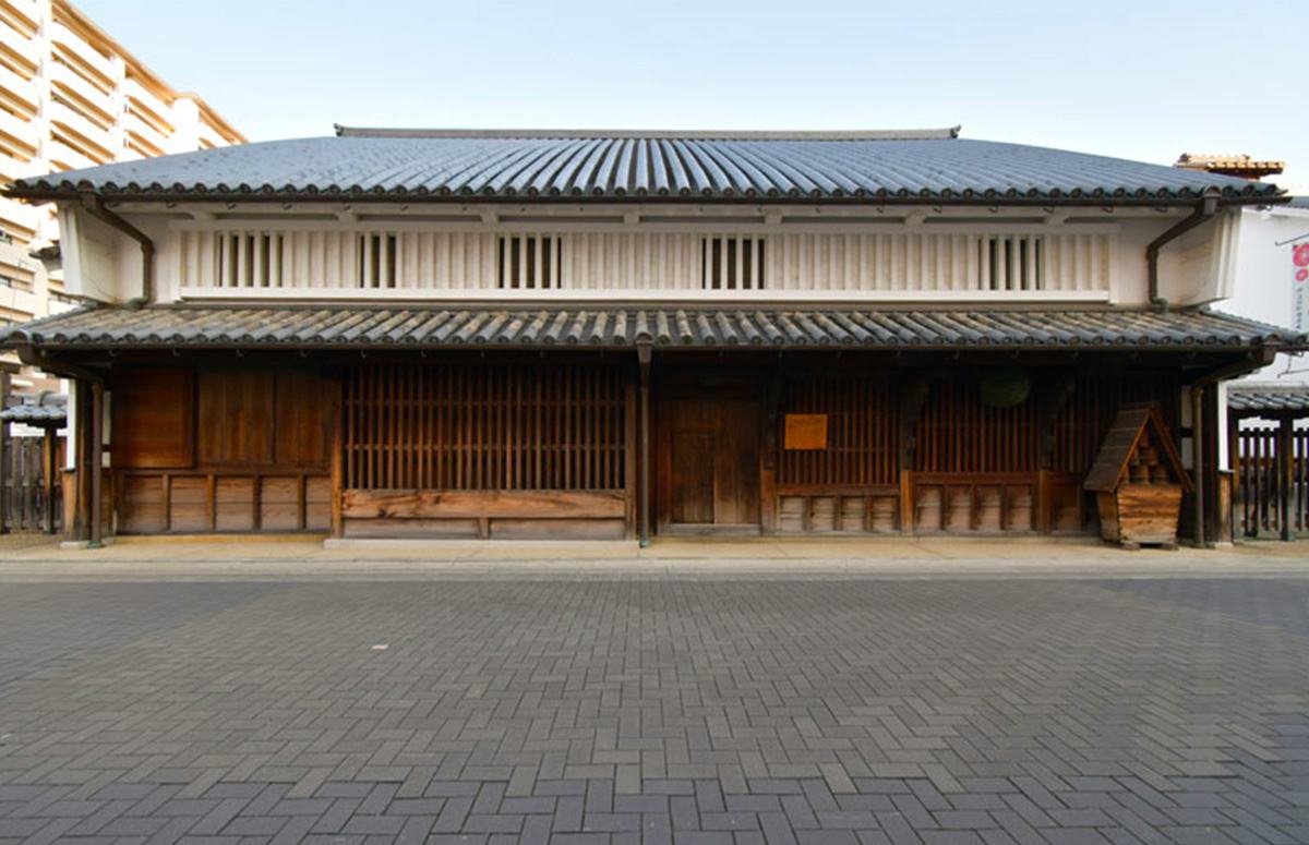 "Itami Morohaku" & "Nada no Ki-Ippon" Sake- Itami and Nada Gogo, famous brewery sites for “kudari-sake” which was shipped to and consumed in the Edo area