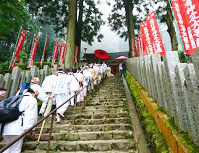 Renge-taisai Festival at Tenporinji Temple