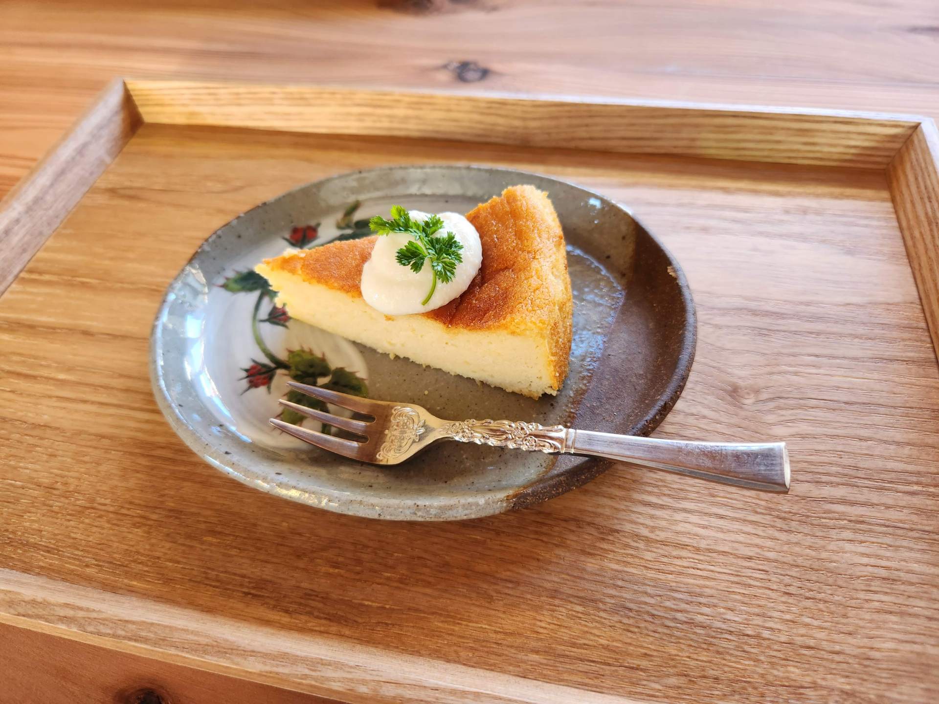 酒粕チーズケーキ500円などスイーツ系も