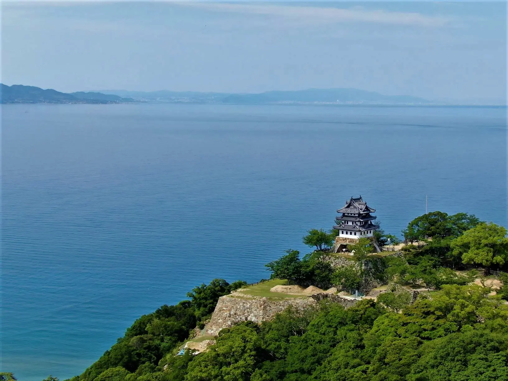Feel Like a Lord: Castle with Stunning Panorama Views | The KANSAI