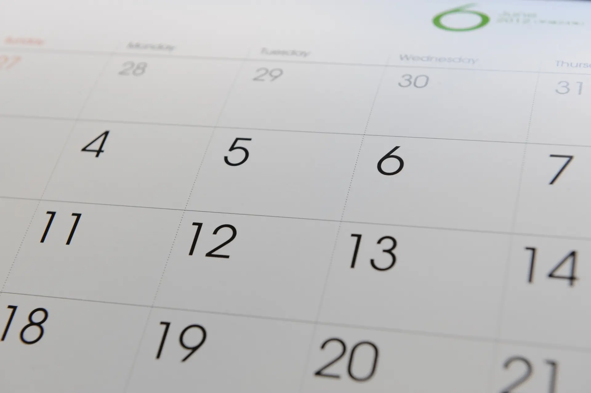 交通費を安く抑えられる時期を狙うなら６月がお勧め