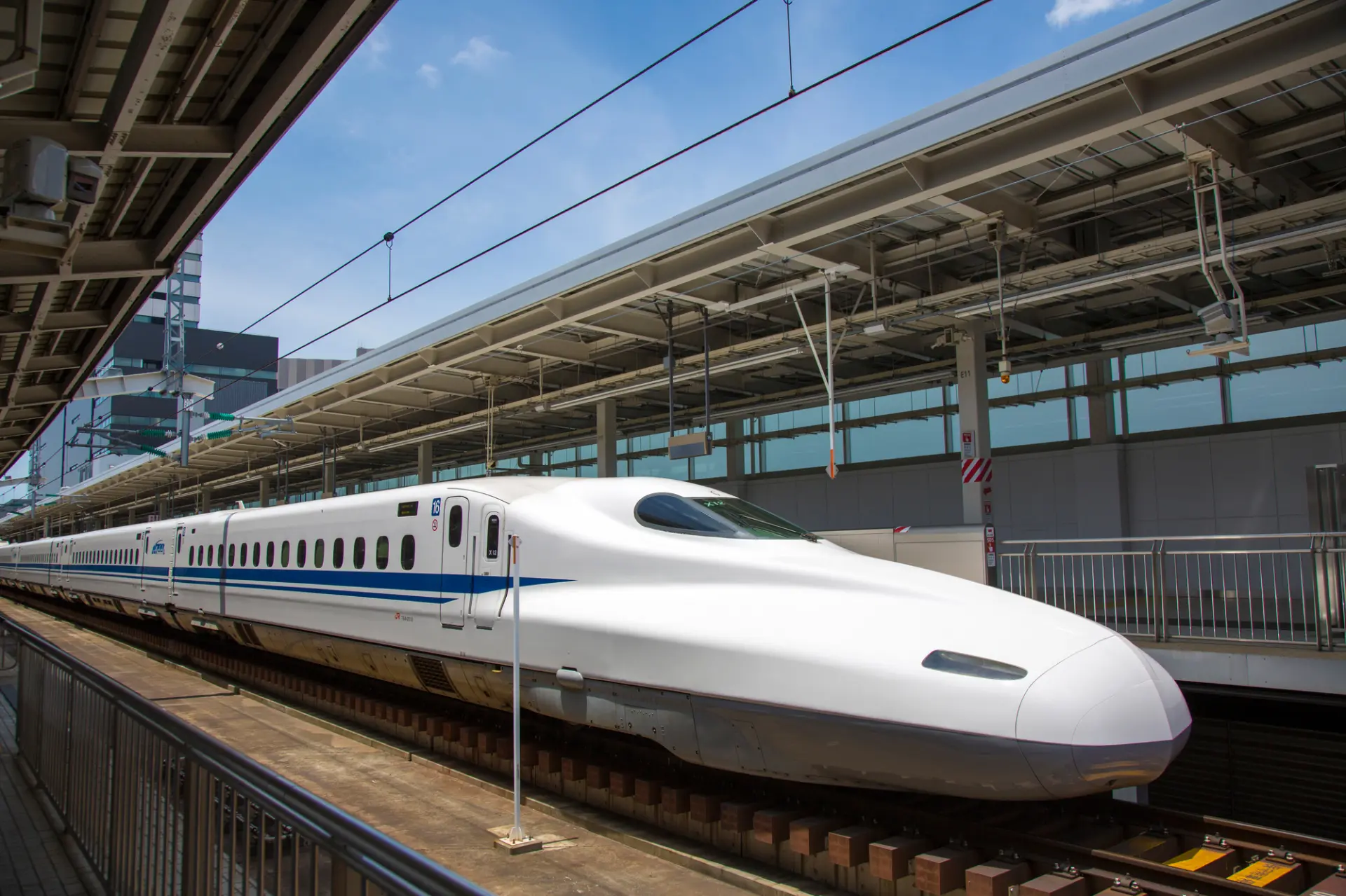新大阪駅から京都まで短時間で移動できる新幹線
