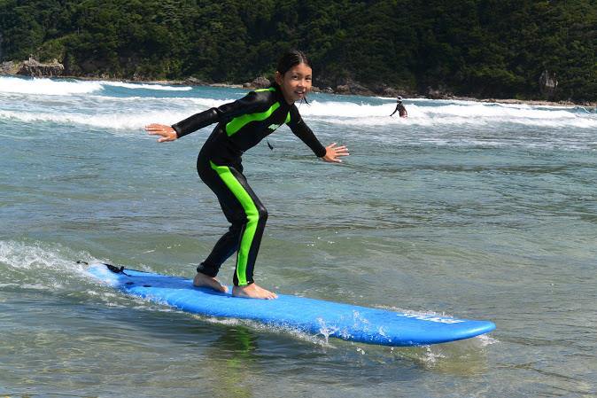 Expérience de surf à partir de la 3e année ! Expérience de surf à Uradome Beach