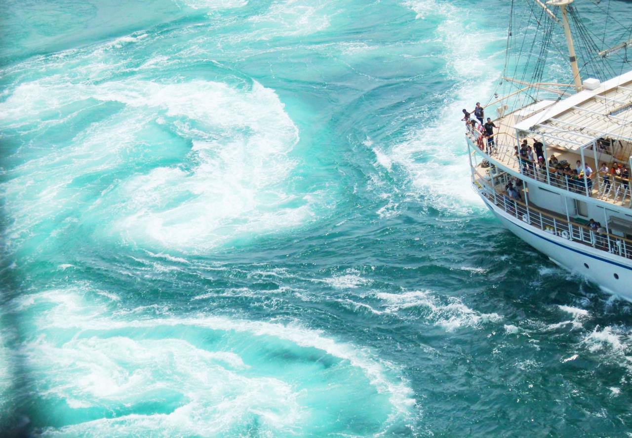 Experience the Uzushio, one of the largest whirling currents in the world—Uzushio Cruise