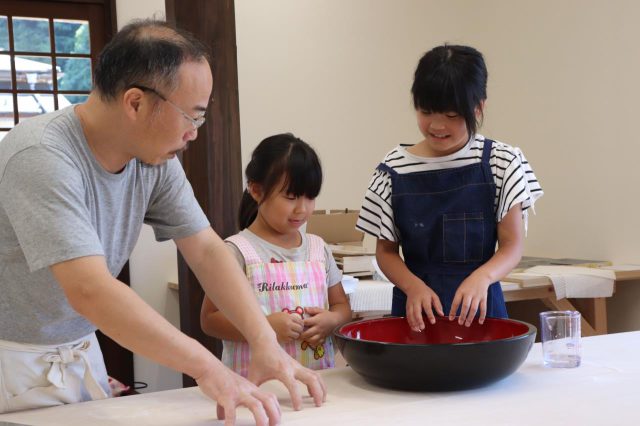 Experiencia en hacer soba con plato Izushi