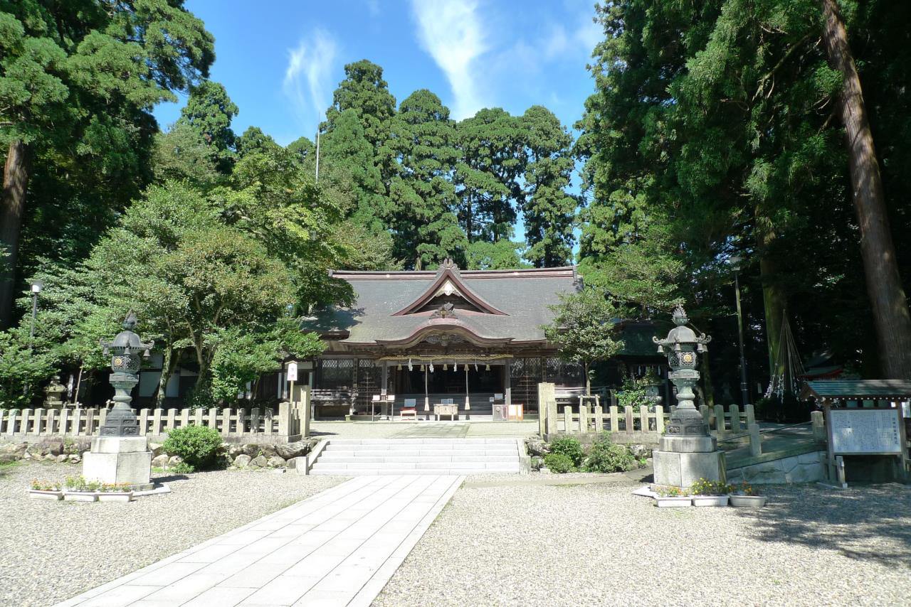 Tsurugi-jinja Shrine