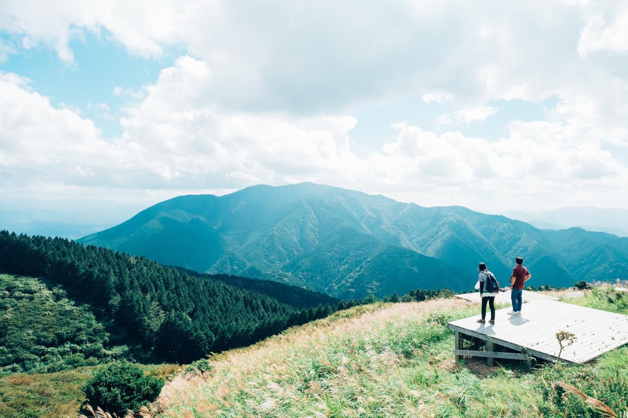 Senderismo en la montaña Yamato Katsuragi