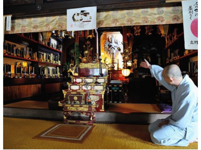 ¡La "Estatua de pie de Kannon de once caras" del Templo Onsenji se exhibe por primera vez en 33 años!