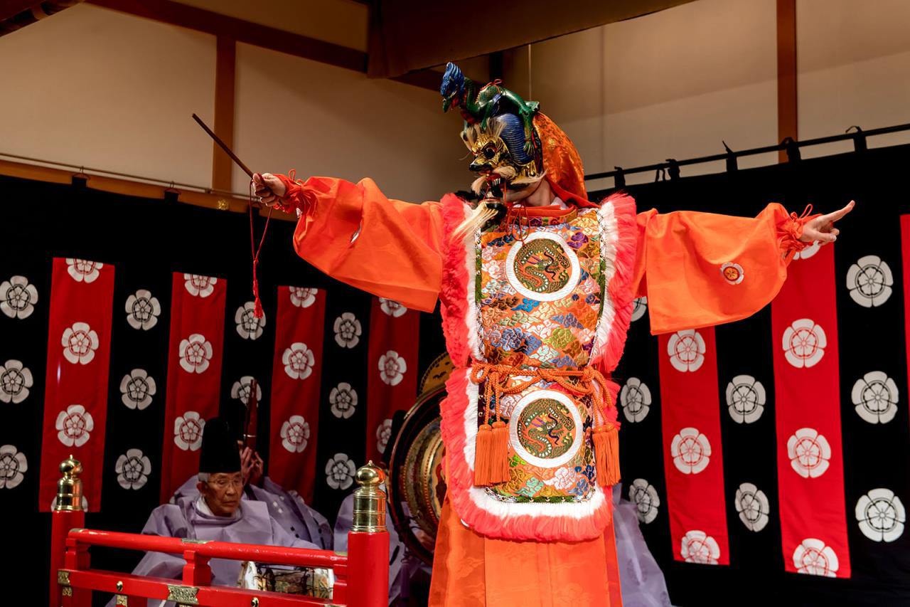 Enjoy the dances performed by maiko before your very eyes – Gion Corner