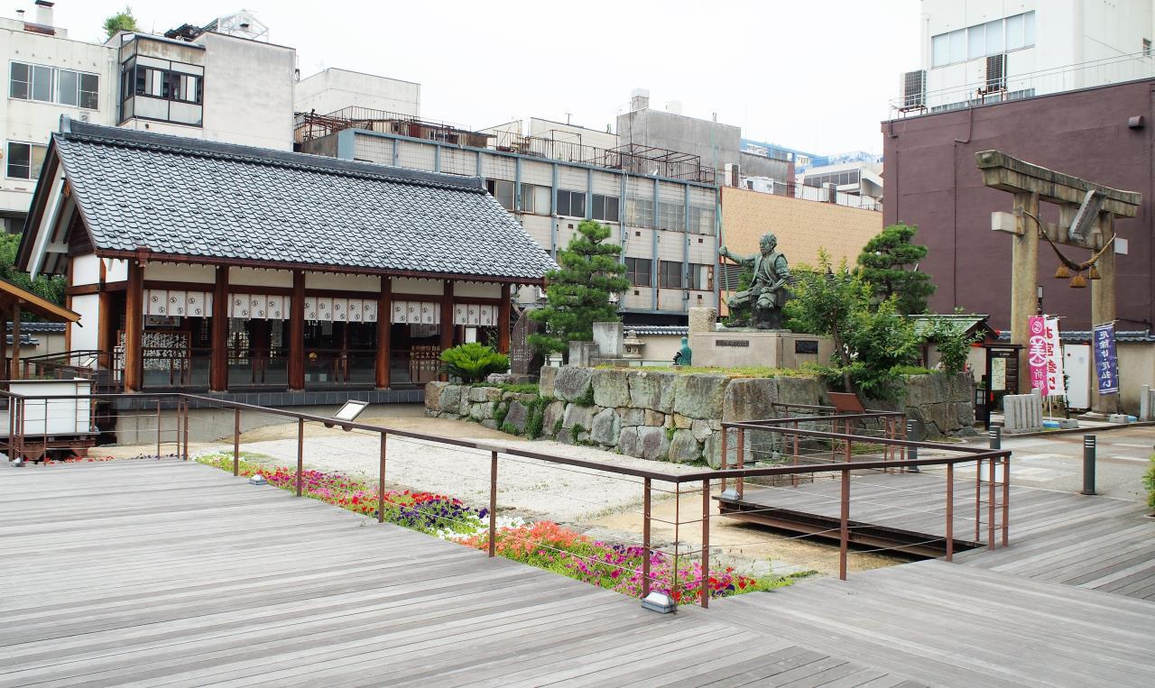 Ruines du château de Kitanosho et parc de Shibata