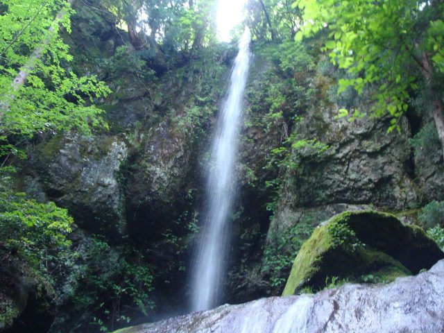 Yoshitaki Falls