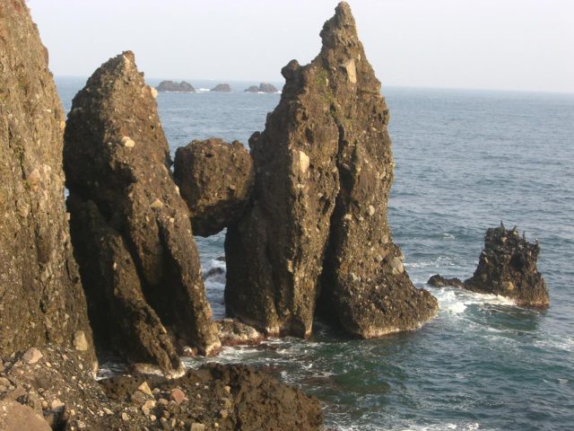 Hasakari Rock