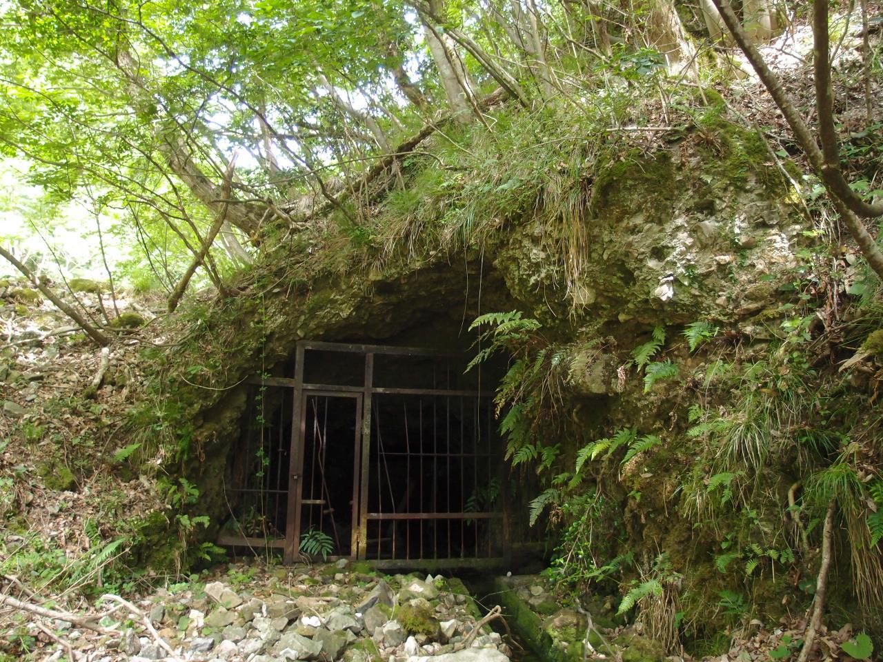 竹野鉱山遺構群