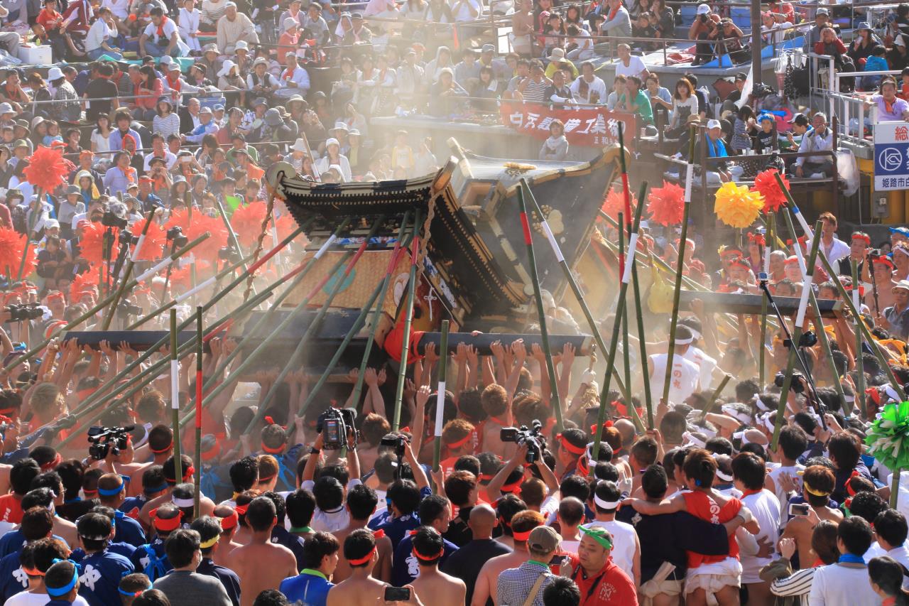 Nada no Kenka Festival (Matsubara Hachiman Shrine Autumn Festival)