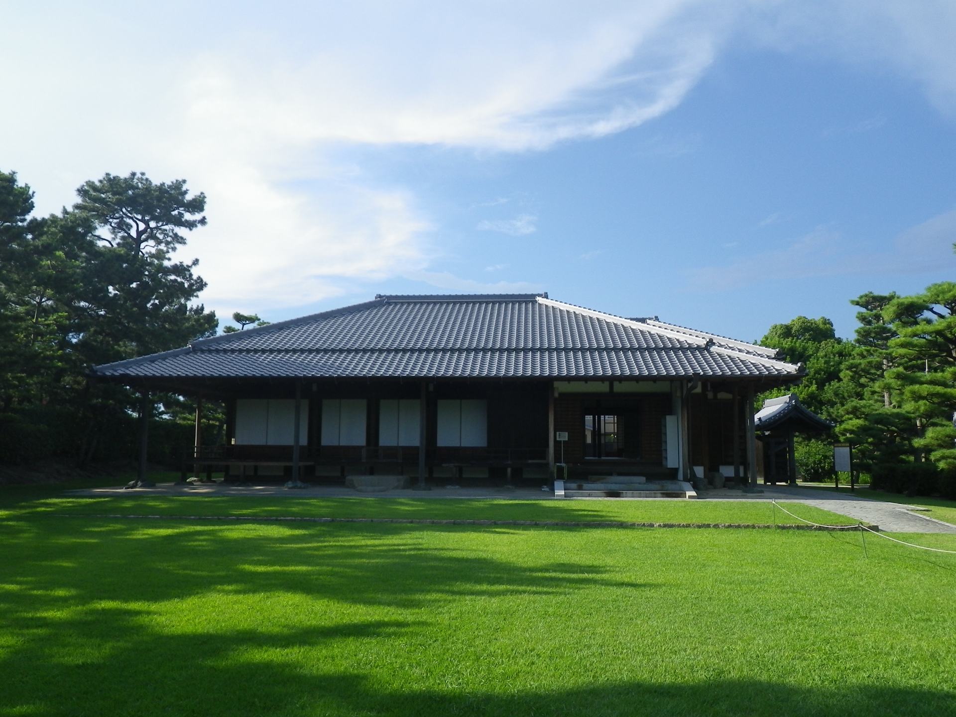 湊御殿（奥御殿） - 見どころ、交通 & 周辺情報 | The KANSAI Guide