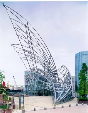 国立国際美術館