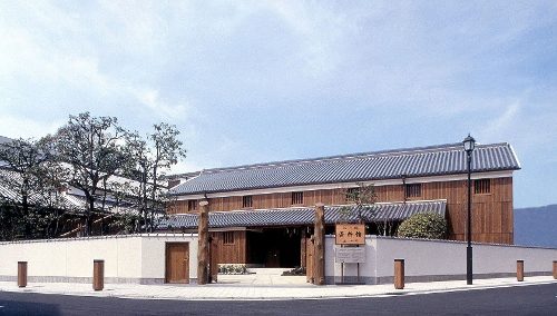 「昔の酒蔵」沢の鶴資料館