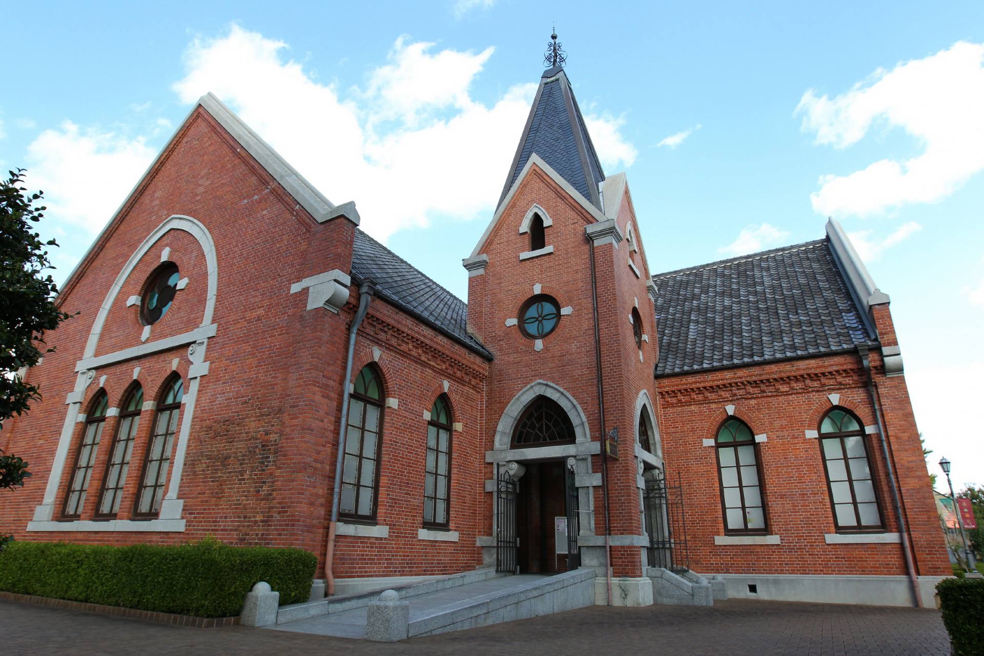 神戸文学館 - 見どころ、交通 & 周辺情報 | The KANSAI Guide - The Origin of Japan, KANSAI