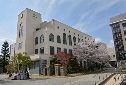 博物館の入る谷岡記念館