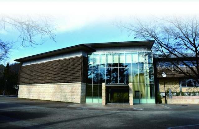 兵庫県立考古博物館加西分館「古代鏡展示館」