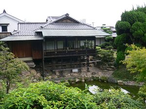 数奇屋風の茶室（鳳鳴亭）