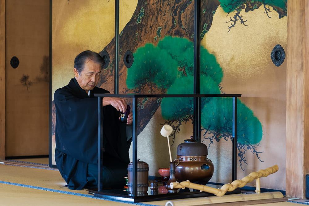 通常非公開の茶室で、茶道の源流に触れる。京都で出会う、心を揺さぶる