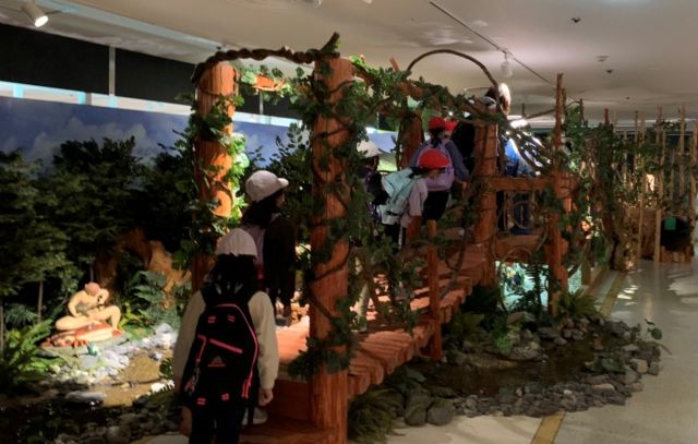 An area representing a playground in the director's hometown of Shimanto, Shikoku