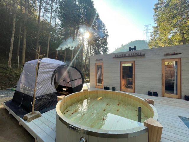 Fully equipped facility (KIBAKO, tent sauna and a barrel pool)