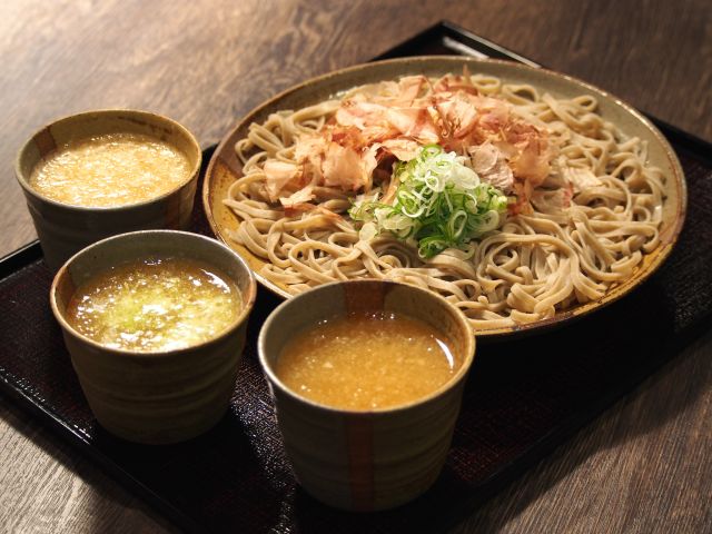 Amida Soba Fuku-no-I: Soba with 3 grated toppings