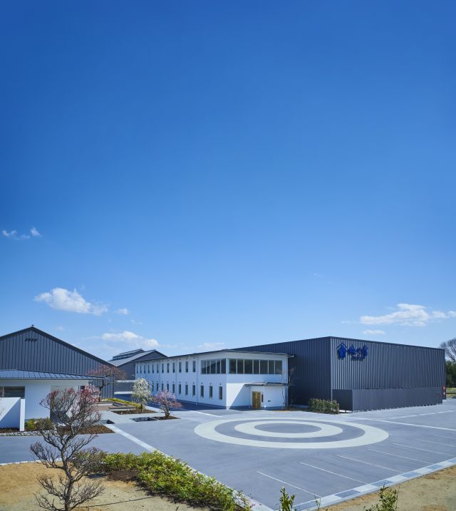 Exterior of Umenoyado Brewery
（c）梅乃宿酒造株式会社