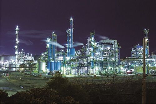 Night view of Sakai and Takaishi factories (image)