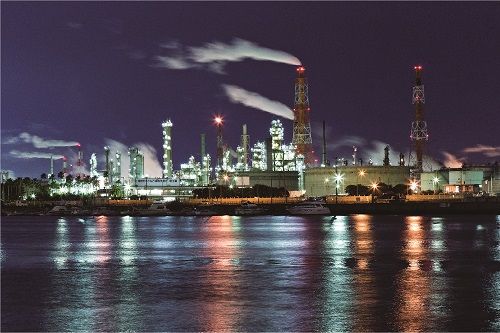 Night view of Sakai and Takaishi factories (image)