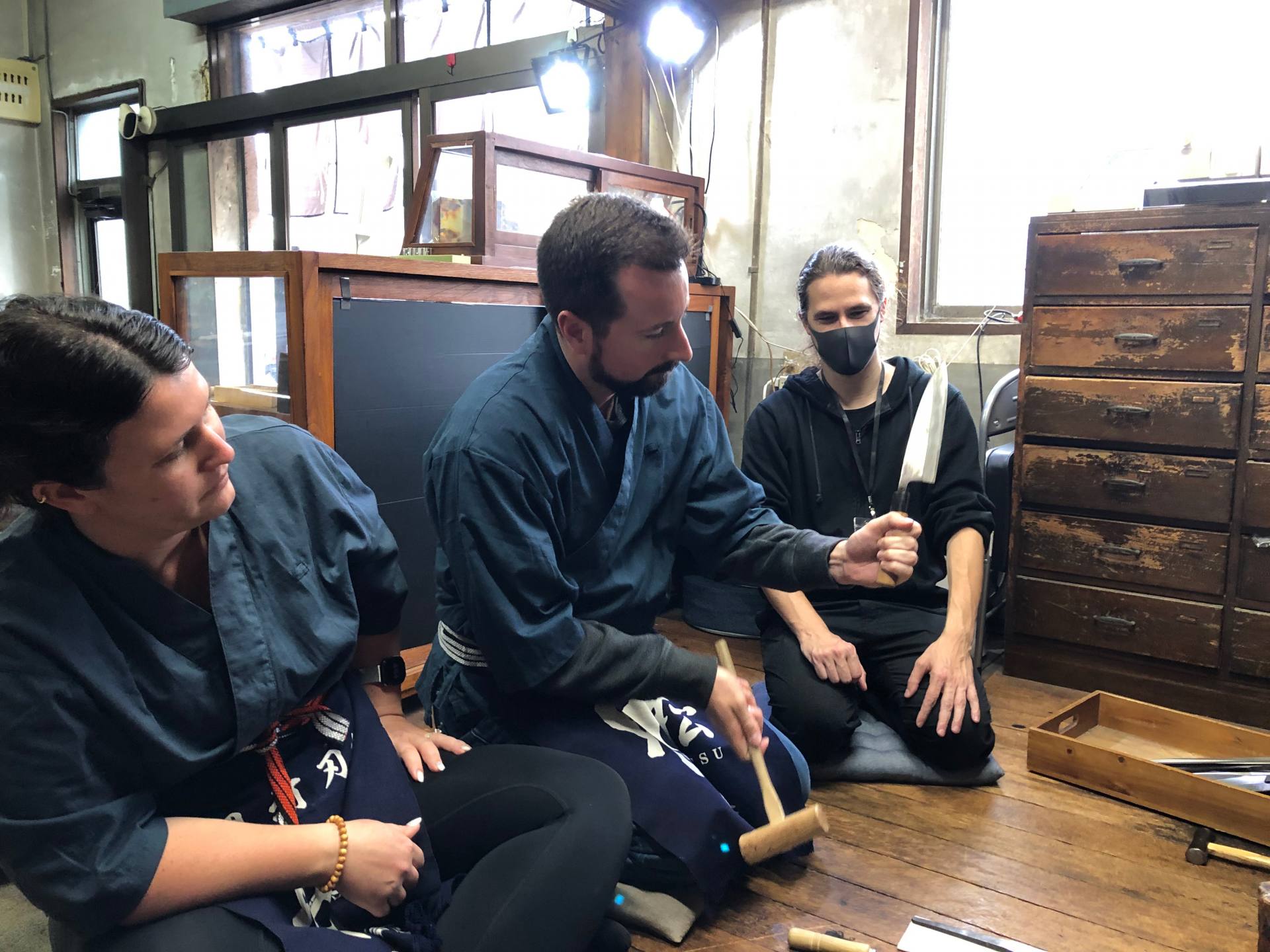 Traditional Japanese Knife Sharpening and Assembling Experience - Must-See  Trip Plans, Access, Hours & Price | The KANSAI Guide - The Origin of Japan,  KANSAI