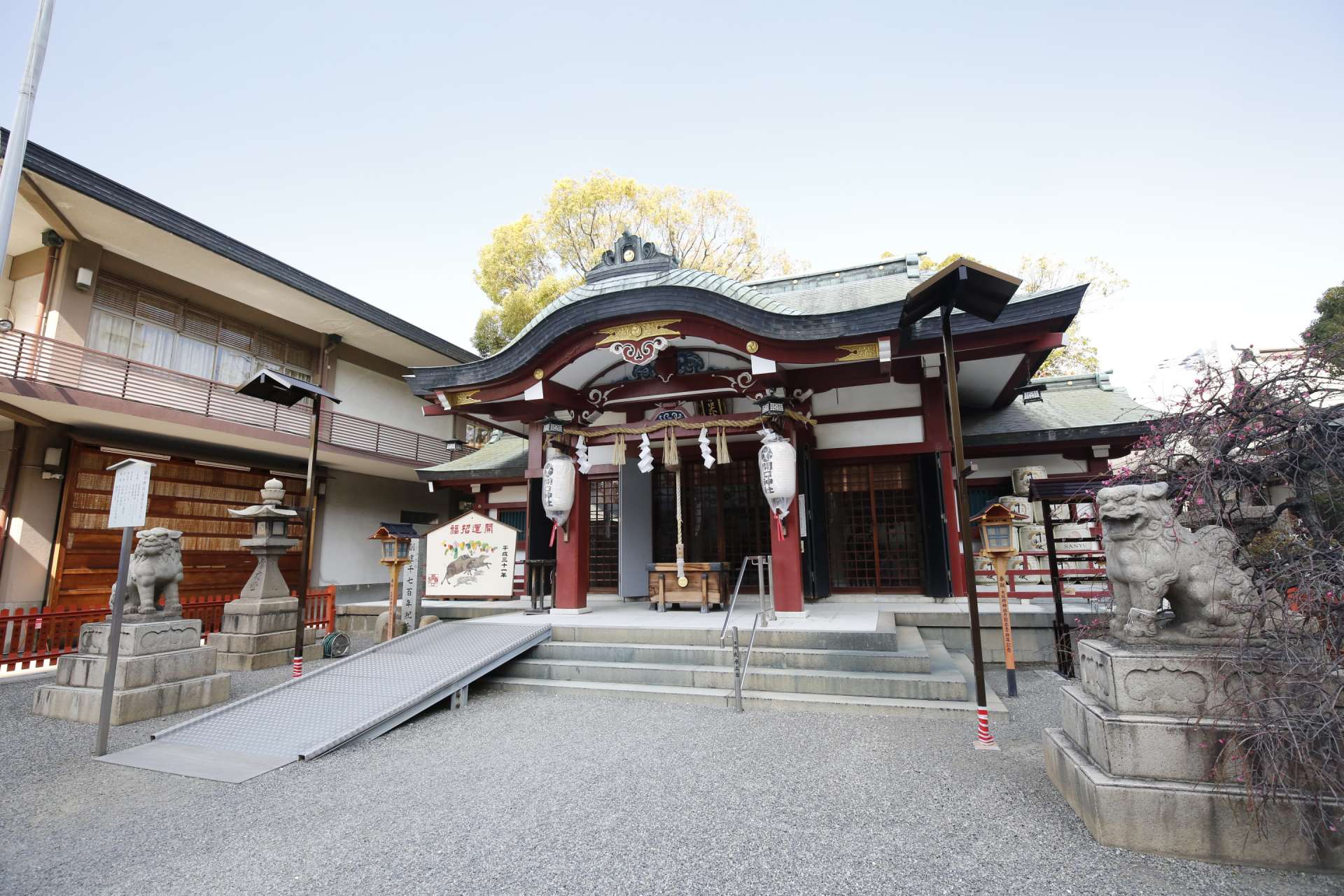 開口神社で日本の神道・精神文化を学ぶ「巫女体験」