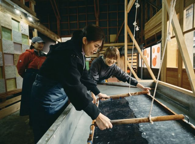 A deeper look into Japanese paper; Washi making experience at RYOZO Paper Mill