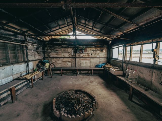 Ama Hut Hachiman Kamado - Inside the Real Ama Hut in Kujirazaki